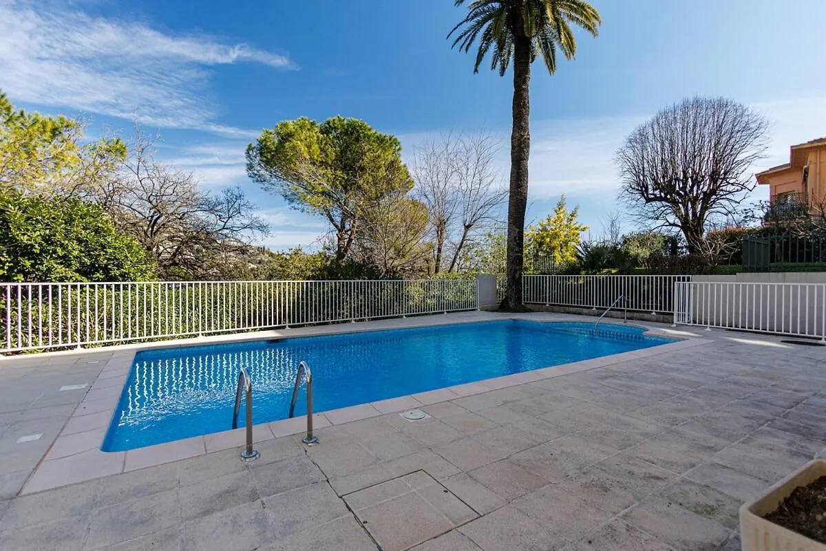 Bel Appartement Terrasse- Piscine- Tennis- Parking Ванс